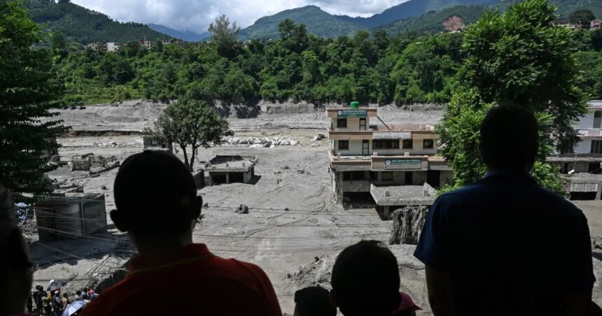 Nepal-Tibet översvämningar: Vad är en glaciär kollaps, hur vanligt är det?

