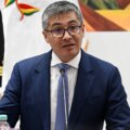 Bolivias president Rodrigo Paz sparkar ekonomiminister i oroligheterna

