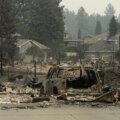 Bränder i Spokane, Washington, bränner 600 strukturer, tvingar fram 60 000 evakueringar


