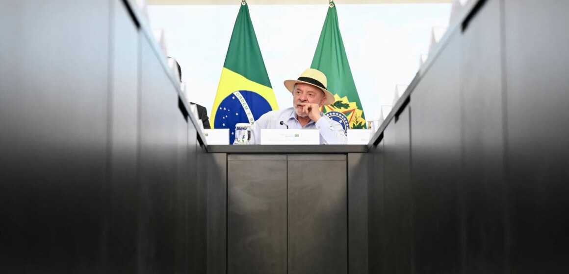 Brasilien börjar undersöka repressalier mot nya amerikanska tullar Brasilien börjar undersöka repressalier mot nya amerikanska tullar