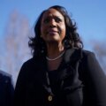 Federal Reserve-guvernör Lisa Cook fördömer Trumps anspråk på hypoteksbedrägerier

