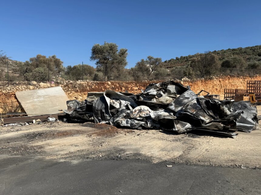 Israeliska bosättare riktar in sig på palestinska fabriker för att tvinga arbetare från land

