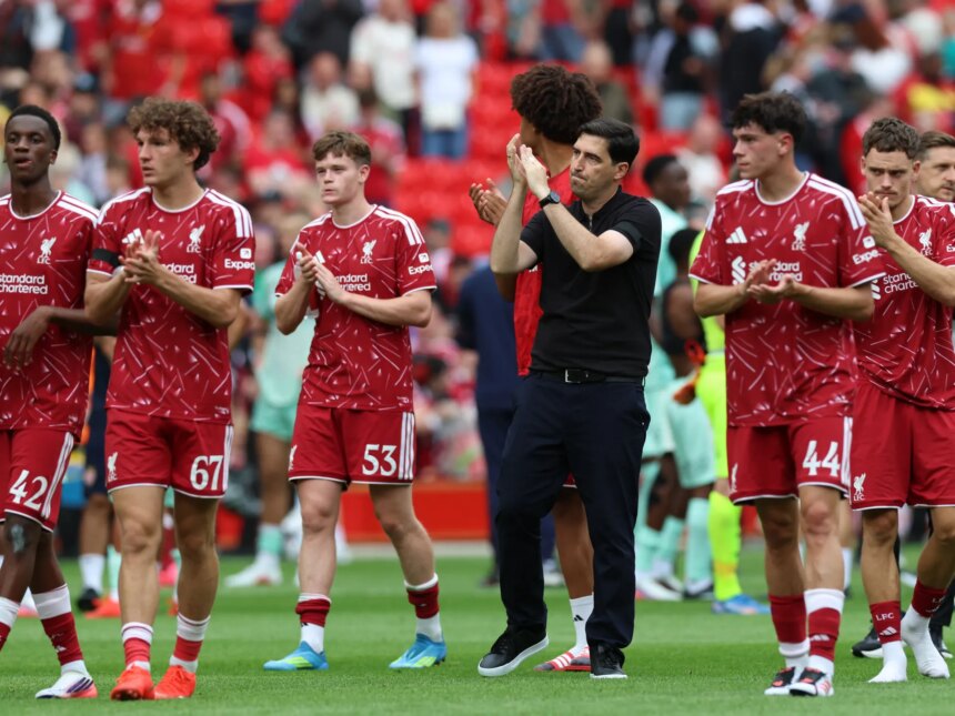 Liverpool säljer minoritetsandelar till konsortiet inklusive Jeff Bezos

