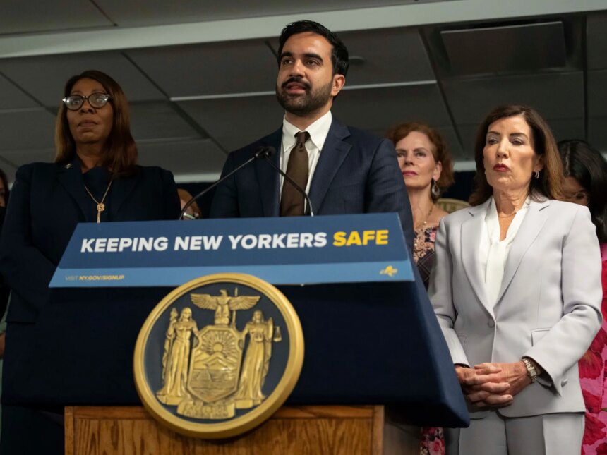 New Yorks borgmästare Mamdani stämmer att blockera $10 000 lärarassistentbonusar

