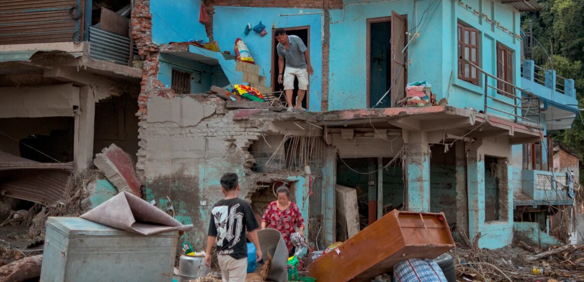 Varför Nepal står inför ytterligare ett översvämningshot från en ny sjö vid Kinas gräns

