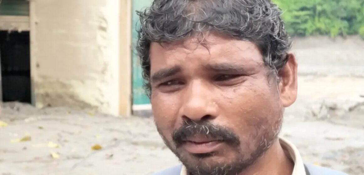 Översvämningar i Nepal: Pappa lånar 13 dollar, går i flera dagar för att leta efter försvunnen son

