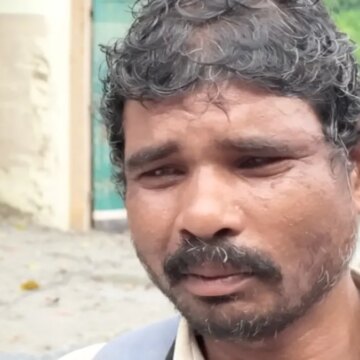 Översvämningar i Nepal: Pappa lånar 13 dollar, går i flera dagar för att leta efter försvunnen son

