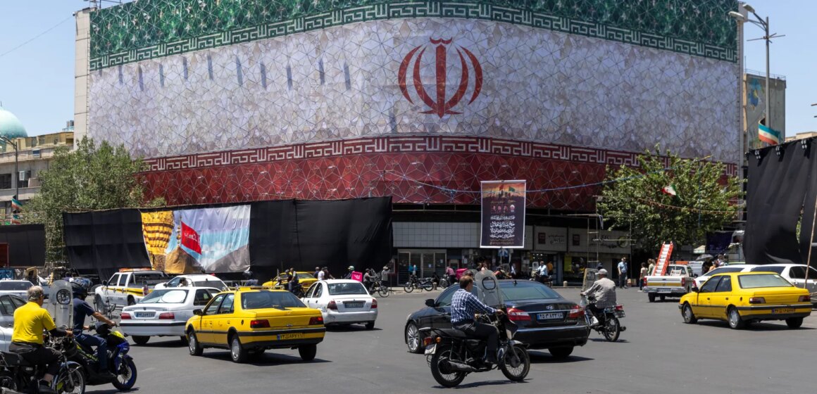 En oöverkomlig bilmarknad belyser Irans levnadskostnadskris

