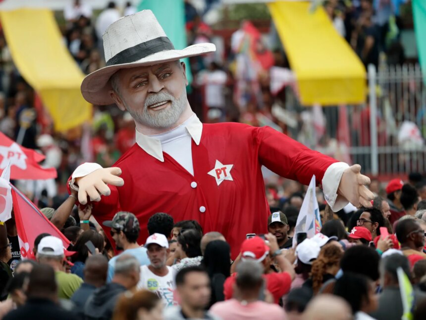 Val i Brasilien: Lula och Flavio Bolsonaro lika i de senaste mätningarna

