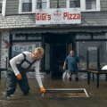 Kraftfull storm översvämmar nordöstra USA, orsakar strömavbrott

