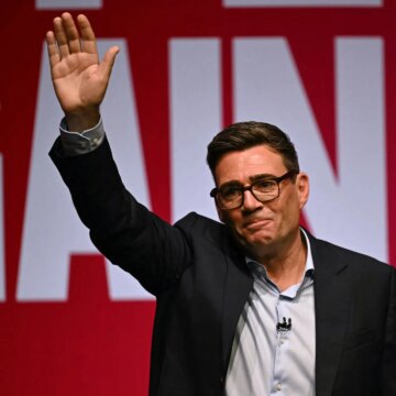 "Ny väg": Storbritanniens Burnham lovar enorm expansion av offentliga tjänster

