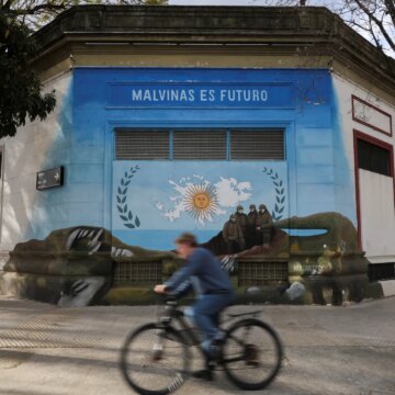 Argentina intensifierar den lagliga kampanjen mot Falklandsöarnas oljebolag Argentina intensifierar den lagliga kampanjen mot Falklandsöarnas oljebolag