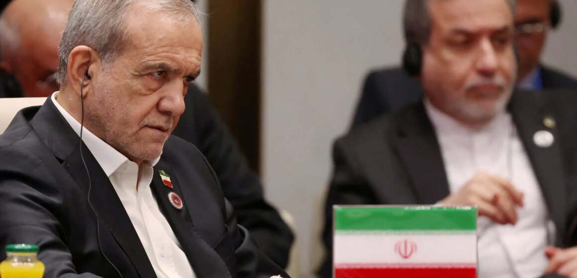 Irans president Pezeshkian kräver enighet när USA ökar det ekonomiska trycket

