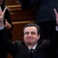 Kosovo godkänner ny regering efter månader av politiskt dödläge

