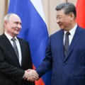 Putin, Xi bekräftar förbindelserna mellan Ryssland och Kina mitt i en "oförutsägbar" värld

