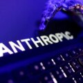 Sony, Warner Music stämmer Anthropic och säger att de piratkopierade låtar för att träna sin AI

