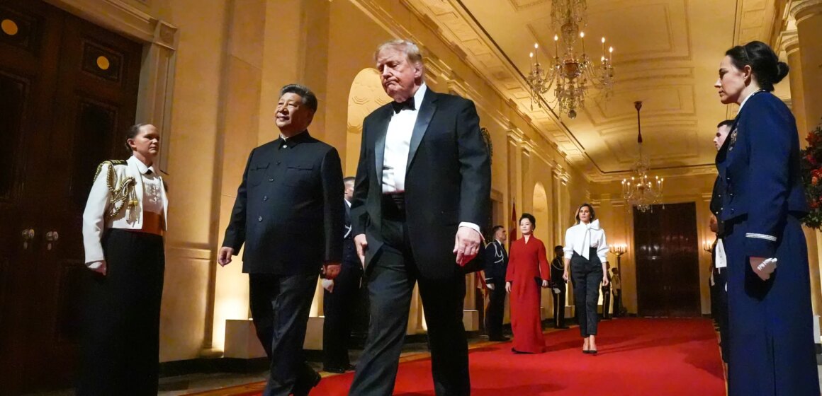 Trump hyllar vänskapen mellan USA och Kina vid statlig middag med Xi Jinping

