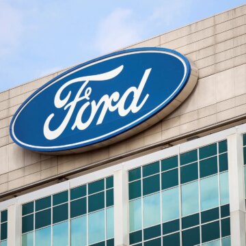 USA varnar Ford för banden med kinesiska företag mitt i spänningarna

