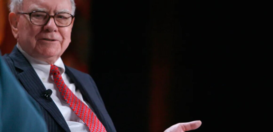 Warren Buffett avgår som Berkshire Hathaways ordförande


