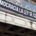 Argentinska studenter protesterar på campus över Mileis åtstramningar

