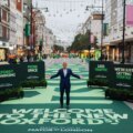 "Det är magiskt": Londons ikoniska Oxford Street är fordonsfri

