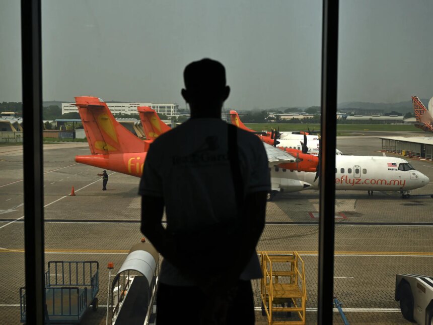 Malaysias Firefly ställer in flyg till Singapore på grund av dis från Indonesien

