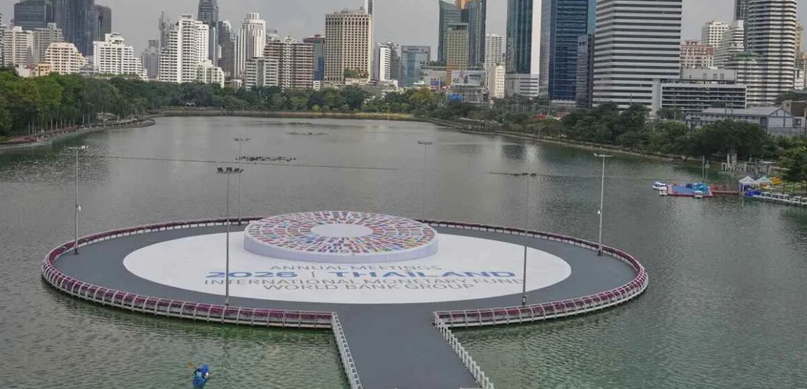 Mellanöstern och Centralasiens ekonomi kommer att krympa 2026 mitt i krig, säger IMF

